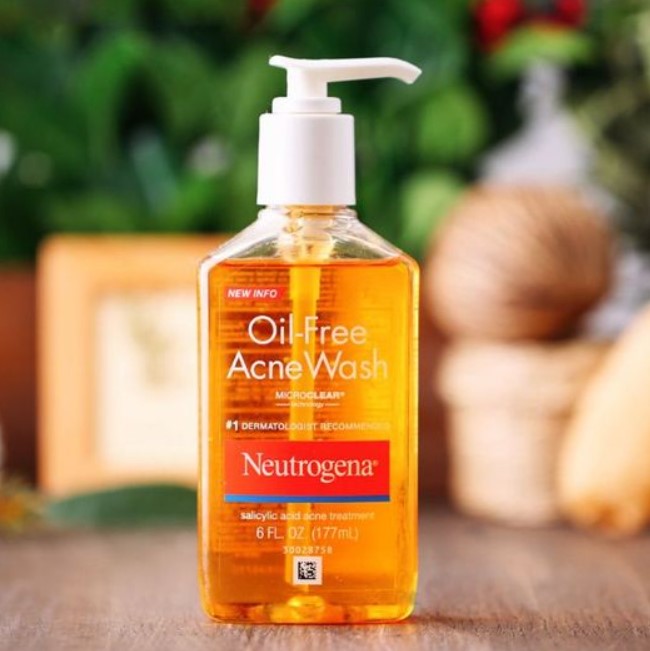 Neutrogena Oil-Free Acne Wash